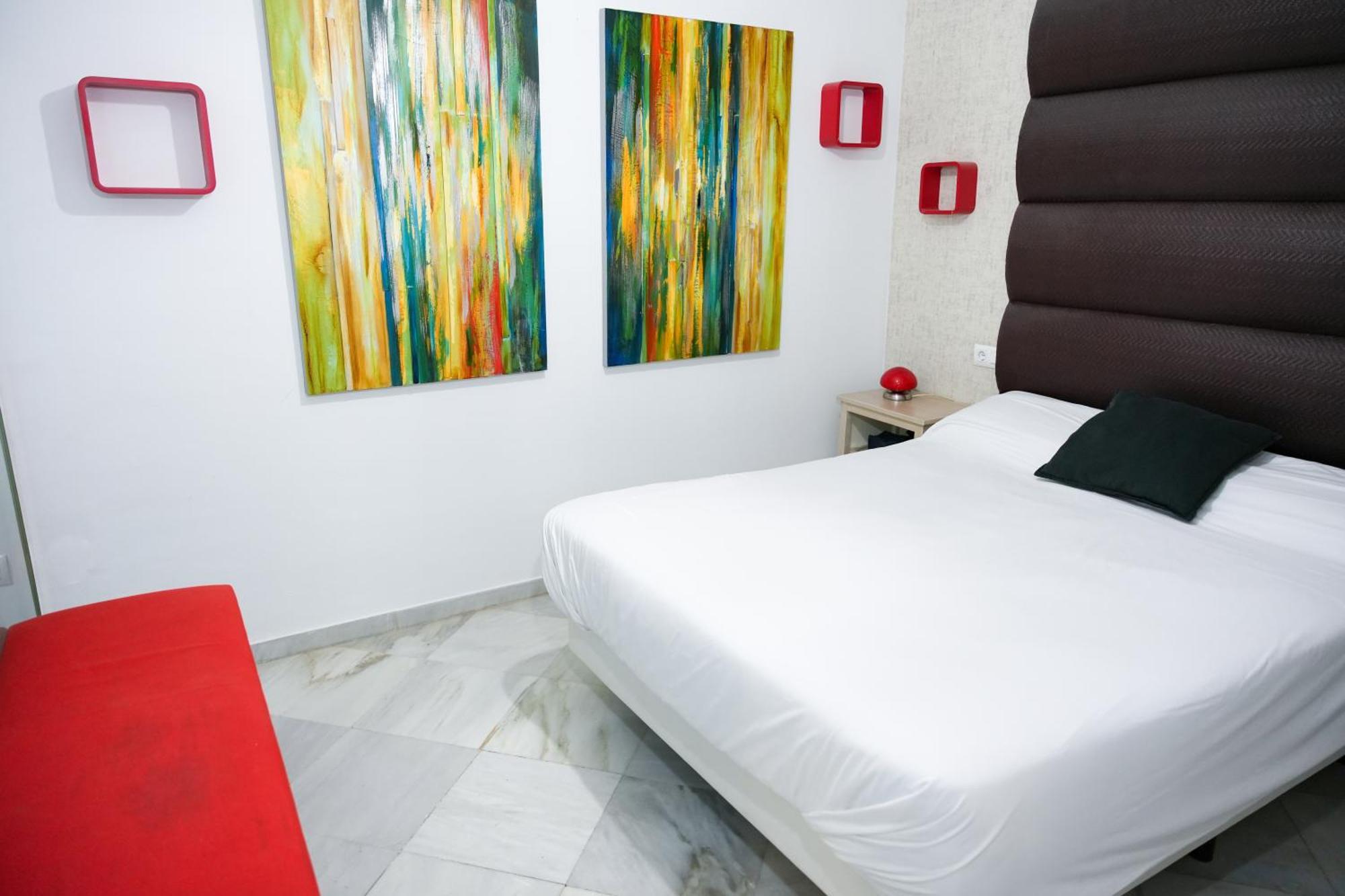 Urban Colours San Eloy Apartment Sevilla Bagian luar foto